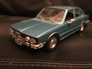 【送料無料】ホビー　模型車　車　レーシングカー モデルpolistil s 88metal modelbmw 525 berlina 124125 5div15