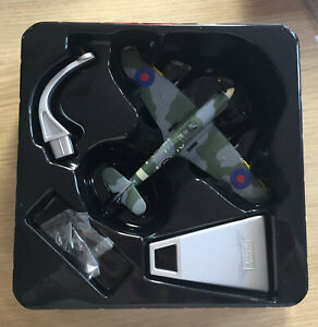 【送料無料】ホビー 模型車 車 レーシングカー コーギーアーカイブホーカーハリケーンモデルcorgi aviation archive, aa39702bhawker hurricane mk iicmodele seulement