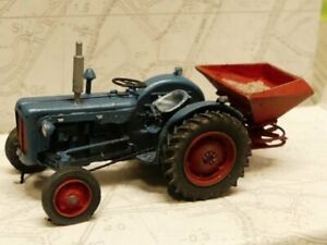 【送料無料】ホビー　模型車　車　レーシングカー トターテール187 artitec fordson tracteur avec queue fidele 387347
