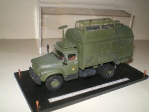 【送料無料】ホビー　模型車　車　レーシングカー コマンドポストle post de commandement upc11 sur zil130172