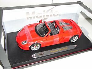 【送料無料】ホビー　模型車　車　レーシングカー ポルシェカレラporsche carrera gt red maisto 118