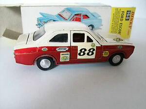 【送料無料】ホビー　模型車　車　レーシングカー フォードエスコートdinky toys 168 ford escort