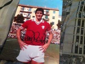 【送料無料】ホビー　模型車　車　レーシングカー パオロロッシイタリアユベントスストライカーpaolo rossi italie main signe 12 x 8 photo juventus striker avant objectif 1 coa