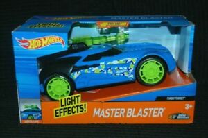 【送料無料】ホビー　模型車　車　レーシングカー ホットホイールマスターブラスターボックスライトターボタレットhot wheels master blaster bleu turbo tourelle vehicule avec effets lumineux entierement neuf