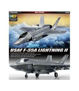 【送料無料】ホビー　模型車　車　レーシングカー キットusaf f35a lighning ii kit 172