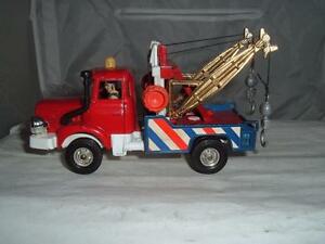 【送料無料】ホビー　模型車　車　レーシングカー コーギートラックビンテージcorgi toys berliet recuperation ventilation camion avec crochets neuf en c pic vintage utilise