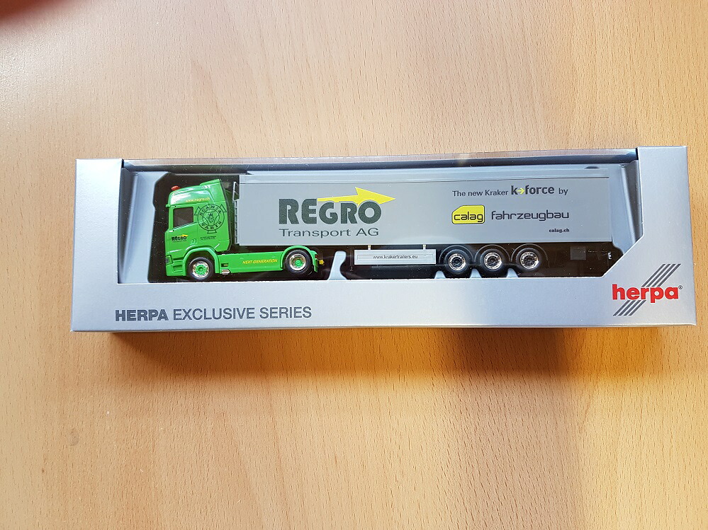 【送料無料】ホビー　模型車　車　レーシングカー スカニアherpa 938198 187 scania cr schubbodensattelzug regro ag neuf