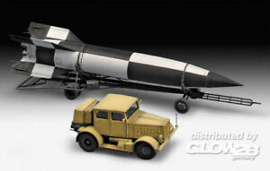 【送料無料】ホビー　模型車　車　レーシングカー revell ss100 gigant transporter v2 in 172 [4009803310]