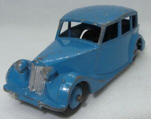 【送料無料】ホビー　模型車　車　レーシングカー dinky toys triumph original condition