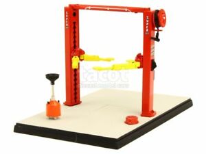 【送料無料】ホビー 模型車 車 レーシングカー リフトリフトブリッジgmp divers two post lift pont elevateur 143