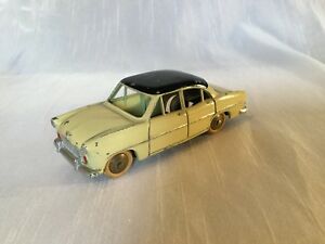 【送料無料】ホビー　模型車　車　レーシングカー ヴェルサイユdinky toys 24z simca versailles france