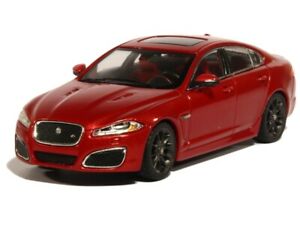 【送料無料】ホビー　模型車　車　レーシングカー ジャガーネットワークjaguar xfr 2010 ixo 143