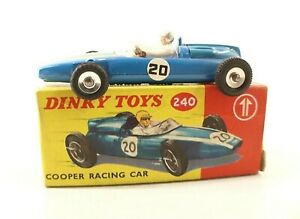【送料無料】ホビー　模型車　車　レーシングカー クーパーレーシングボックスカーdinky toys f n 240 cooper racing car f1 en boite