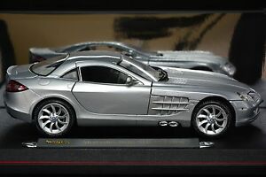 【送料無料】ホビー　模型車　車　レーシングカー メルセデスベンツマクラーレンモデルmercedes benz slr mclaren maisto 118 voiture modele