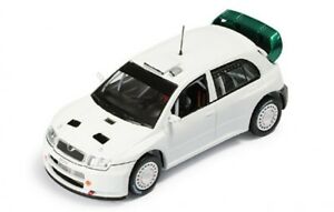 【送料無料】ホビー　模型車　車　レーシングカー シュコダファビアテスト143 skoda fabia wrc test car 2005 blanc