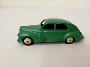 【送料無料】ホビー　模型車　車　レーシングカー フランスプジョーfrench dinky toys peugeot 203