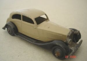 【送料無料】ホビー　模型車　車　レーシングカー バージョンロールスロイスセダントイdinky toys early version rolls royce berline annees 1940 dinky toy