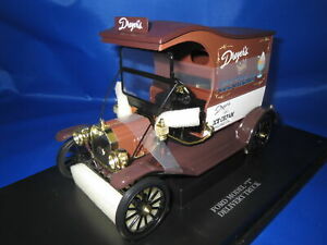 【送料無料】ホビー　模型車　車　レーシングカー フォードモデルトラックイーグルユニバーサル