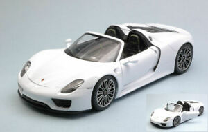 【送料無料】ホビー　模型車　車　レーシングカー ポルシェスパイダーホワイトモデルporsche 918 spyder white 118 model 18051cw welly