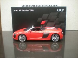【送料無料】ホビー　模型車　車　レーシングカー メーカーアウディスパイダーレッドconstructeur 5011618552 audi r8 v10 spyder rouge 118