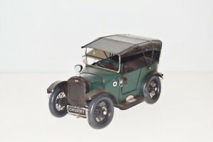 【送料無料】ホビー　模型車　車　レーシングカー オースチンモデルノスタルジアモデルmaquette de voiture austin nostalgie modele en tole , metal 25 cm, neuf ko
