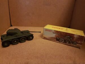 【送料無料】ホビー　模型車　車　レーシングカー dinky 827 ebr panhard fl 10