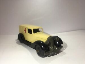【送料無料】ホビー　模型車　車　レーシングカー イングランドdinky toys, bentley ambulance meccano made in england