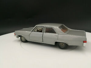 【送料無料】ホビー　模型車　車　レーシングカー オペルディプロマットデルpolitoys m opel diplomat 8v art 521 del 1966