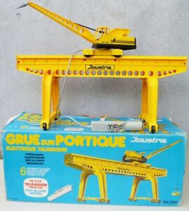 【送料無料】ホビー　模型車　車　レーシングカー eポーチコクレーンボックスjoustra ceji ref 3960 grue leveuse sur portique filoguide en boite fonctionne