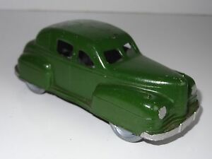 【送料無料】ホビー　模型車　車　レーシングカー ロビンフッドモダンハッチングrobin hood tp modern toys berline｜hokushin