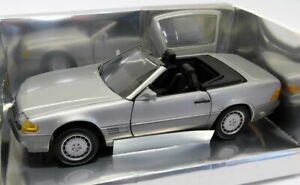 【送料無料】ホビー 模型車 車 レーシングカー スケールベンツシルバーカップrevell 118 scale 8802 mercedes benz sl32 coupe silver
