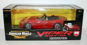 【送料無料】ホビー　模型車　車　レーシングカー ダッジバイパーertl 118 33084 dodge viper srt10 red