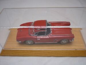 【送料無料】ホビー　模型車　車　レーシングカー ダンベリーシボレーコルベットショーケーススケールモデルun danbury comme neuf scale model of a 1962 chevrolet corvette, vitrine