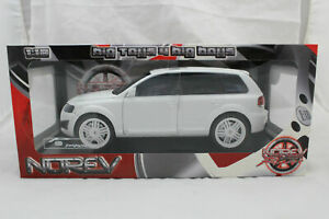 【送料無料】ホビー　模型車　車　レーシングカー フォルクスワーゲンvolkswagen p24 by parotech 2008 norev 118 188464