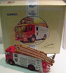 【送料無料】ホビー　模型車　車　レーシングカー ポンプロッソaec pump ascape fire engine corgi toys rosso 150