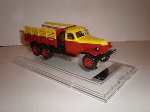 【送料無料】ホビー　模型車　車　レーシングカー ディップモデルサービストラックレッド143 115102 dip models zis151 service camion jaune rouge｜hokushin