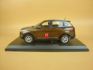 【送料無料】ホビー　模型車　車　レーシングカー モデルブラウン118 china chery tiggo 5 suv model brown color gift｜hokushin