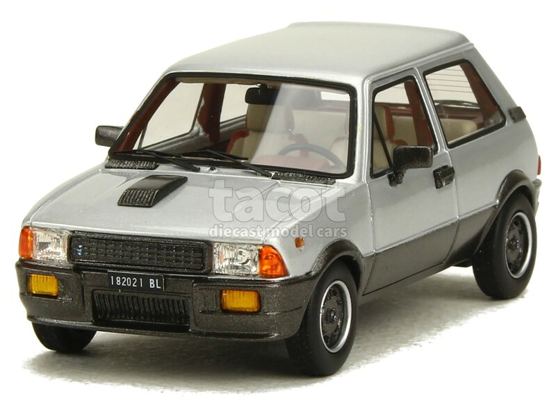 【送料無料】ホビー　模型車　車　レーシングカー ミニドkess innocenti mini de tomaso mkii 1983 143