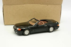 【送料無料】ホビー 模型車 車 レーシングカー メルセデスブラックamr 143 mercedes 500 sl noire|hokushin