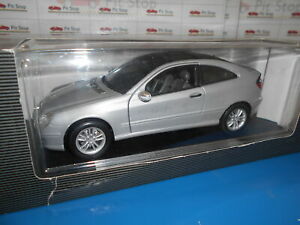 【送料無料】ホビー　模型車　車　レーシングカー メルセデスベンツemaib66962123 by maisto mercedesbenz cklasse sportcoupe 118｜hokushin