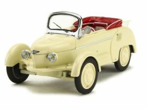 【送料無料】ホビー　模型車　車　レーシングカー モデルautocult divers reyonnah modele 1951 143｜hokushin