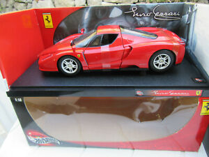 【送料無料】ホビー 模型車 車 レーシングカー ボックスフェラーリエンツォフェラーリferrari enzo ferrari hotwheels 118 hotwheels en boite tres bon etat|hokushin