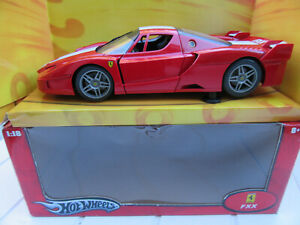 【送料無料】ホビー 模型車 車 レーシングカー フェラーリボックスferrari fxx hotwheels 118 en boite tres bon etat|hokushin