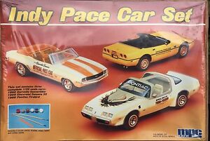 【送料無料】ホビー　模型車　車　レーシングカー インディペーススカラビンテージertl mpc indy pace car set scala 125 vintage