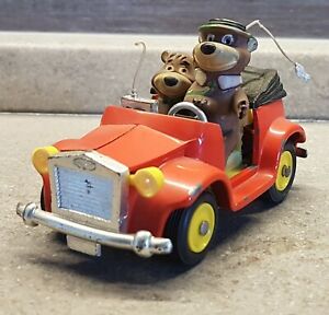 【送料無料】ホビー　模型車　車　レーシングカー オートディヨーガブーイングauto di yogi e boo boo mebetoys a35 rare｜hokushin