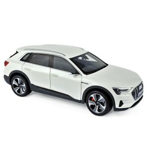 【送料無料】ホビー 模型車 車 レーシングカー アウディトロンホワイトメタリックaudi etron 2019 white metallic 118 188310 norev|hokushin