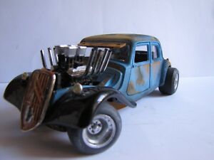 【送料無料】ホビー 模型車 車 レーシングカー トションホットロッドラットロッドオートcitroen traction hot rod rat rod v8 auto bburago 124 rust|hokushin