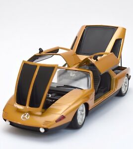 【送料無料】ホビー　模型車　車　レーシングカー メルセデスベンツスポーツカーguiloy 67501 mercedes benz c111 voiture de sport annee de construction 1969 in or laque, 118, x705｜hokushin