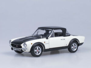 【送料無料】ホビー　模型車　車　レーシングカー フィアットスパイダーブラックホワイトmaquette 118 fiat 124 spider csa blancnoir