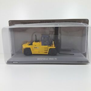【送料無料】ホビー　模型車　車　レーシングカー ヒョンデアシェット172carretilla elevadora hyundai 250d 7e hachette 18,980円